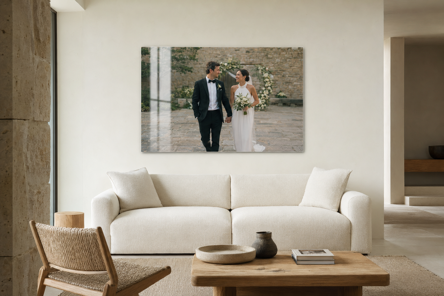 Landscape Hochzeitskunst hinter Acrylglas in einem hellen Wohnzimmer